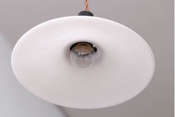 和製アンティーク　昭和レトロな白いガラス平笠照明2個セット(2)