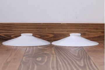 和製アンティーク　昭和レトロな白いガラス平笠照明2個セット(2)