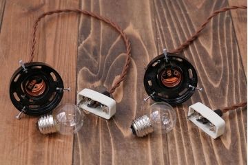 和製アンティーク　昭和レトロな白いガラス平笠照明2個セット(2)