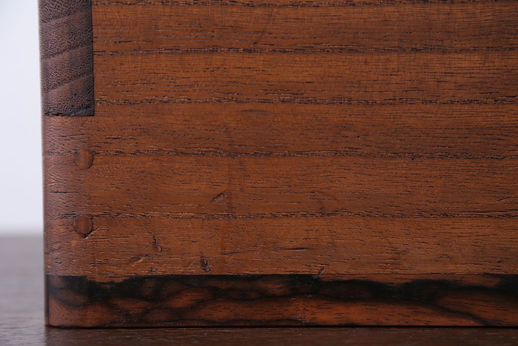 アンティーク雑貨　古民具・骨董　黒柿材と桐材の小さなアンティーク小物入れ(火鉢)