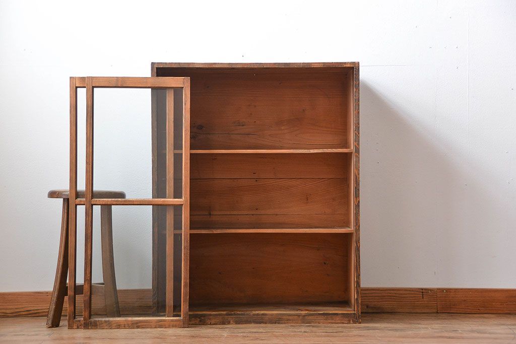 アンティーク家具　和製アンティーク　古い木製の木味の良いガラス引き戸収納棚