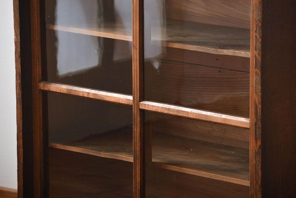 アンティーク家具　和製アンティーク　古い木製の木味の良いガラス引き戸収納棚