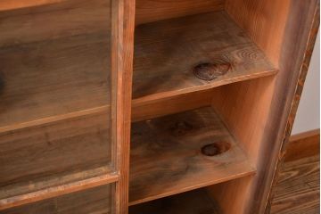 アンティーク家具　和製アンティーク　古い木製の木味の良いガラス引き戸収納棚