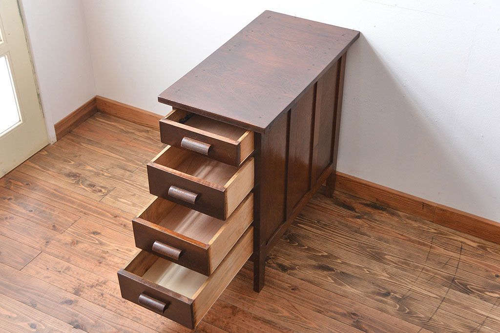 アンティーク家具　和製アンティーク　古い木製のデスクサイドキャビネット(4杯引き出し)