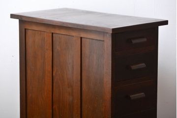 アンティーク家具　和製アンティーク　古い木製のデスクサイドキャビネット(4杯引き出し)