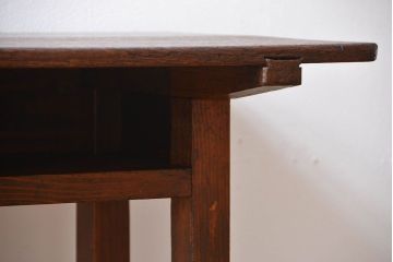 レトロ家具　昭和レトロ　古い学校の木製アンティークデスク(平机)