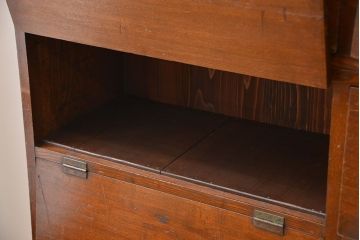 アンティーク家具　アンティーク　古い木の2段重ね高級パタパタ収納棚(下駄箱)