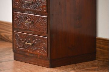 アンティーク家具　古民具・骨董　龍の彫刻!和の雰囲気溢れる古い木製小引き出し