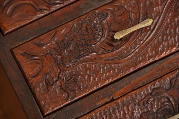 アンティーク家具　古民具・骨董　龍の彫刻!和の雰囲気溢れる古い木製小引き出し