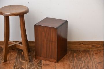 アンティーク家具　古民具・骨董　龍の彫刻!和の雰囲気溢れる古い木製小引き出し