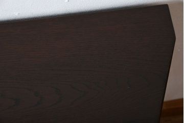 ヴィンテージ家具　イギリスビンテージ　オーク材の戸棚付きコンソールテーブル(サイドテーブル)