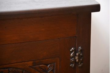 ヴィンテージ家具　イギリスビンテージ　オーク材の戸棚付きコンソールテーブル(サイドテーブル)