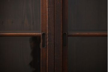 アンティーク家具　和製アンティーク　特大サイズ!4枚引き戸付き3分割収納棚