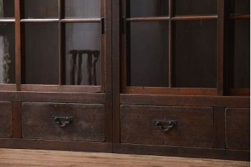 アンティーク家具　和製アンティーク　特大サイズ!4枚引き戸付き3分割収納棚
