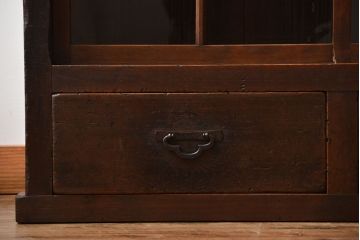 アンティーク家具　和製アンティーク　特大サイズ!4枚引き戸付き3分割収納棚