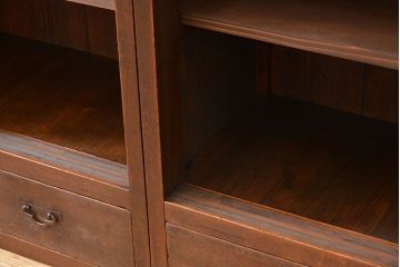 アンティーク家具　和製アンティーク　特大サイズ!4枚引き戸付き3分割収納棚