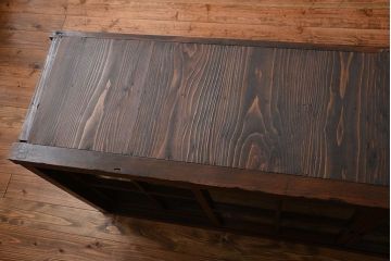 アンティーク家具　和製アンティーク　特大サイズ!4枚引き戸付き3分割収納棚