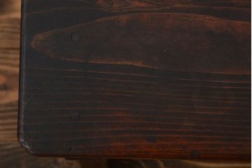 アンティーク家具　和製アンティーク　古い木の味わい深い角スツール