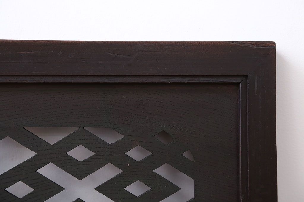 和モダンスタイル　お洒落なアンティーク明り取り