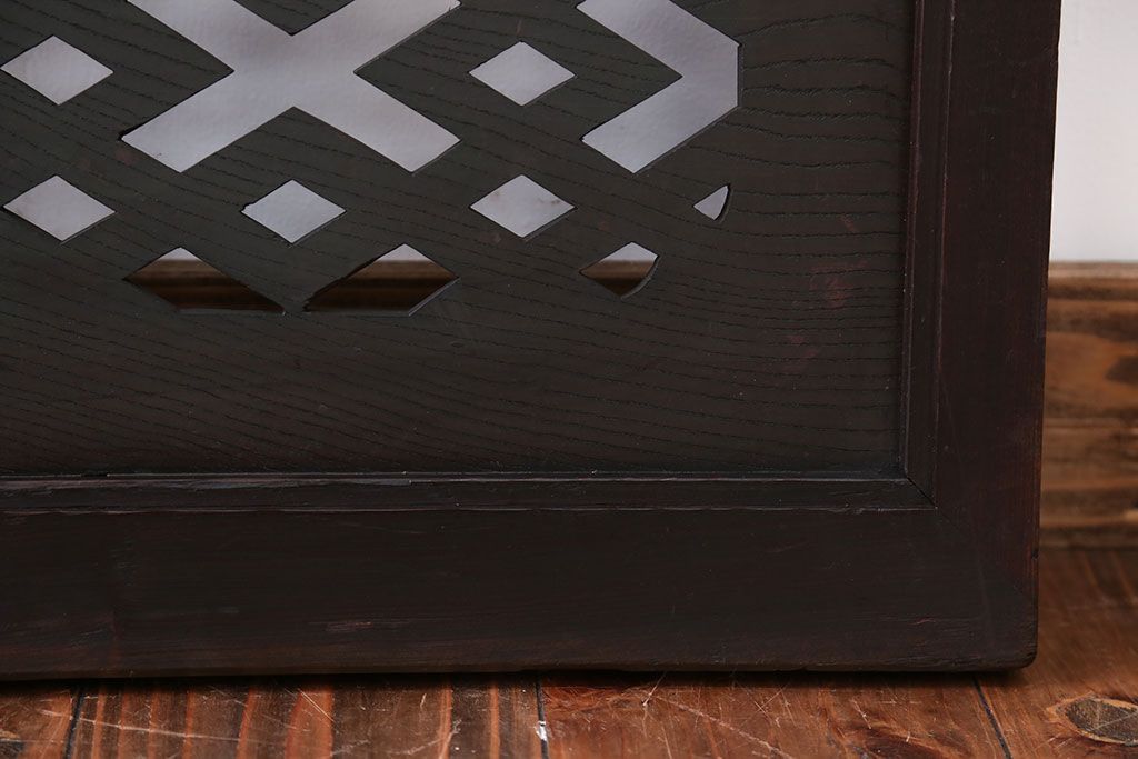 和モダンスタイル　お洒落なアンティーク明り取り