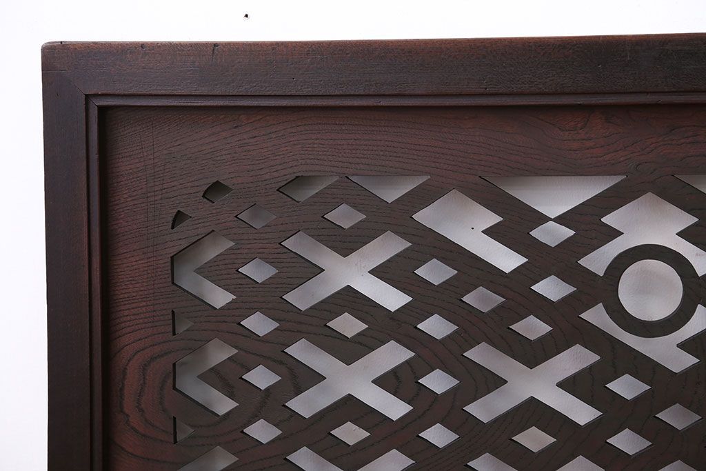 和モダンスタイル　お洒落なアンティーク明り取り