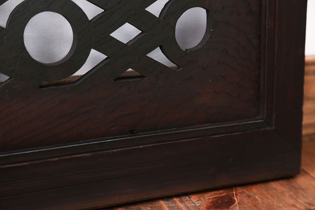 和モダンスタイル　お洒落なアンティーク明り取り