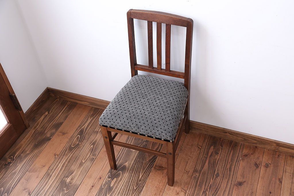 アンティーク家具　和製アンティーク　シンプルでナチュラルなダイニングチェア(2)