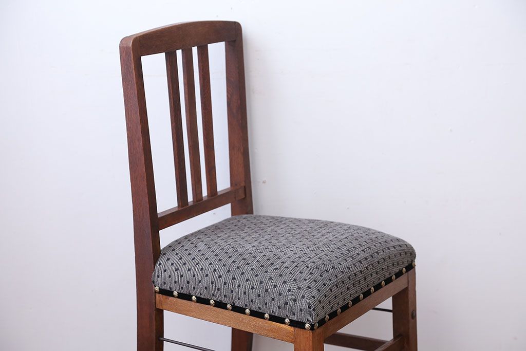 アンティーク家具　和製アンティーク　シンプルでナチュラルなダイニングチェア(2)
