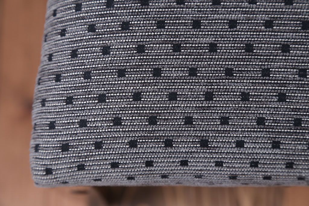 アンティーク家具　和製アンティーク　シンプルでナチュラルなダイニングチェア(2)