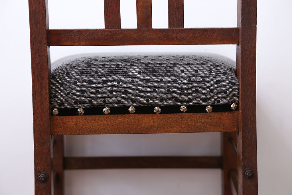 アンティーク家具　和製アンティーク　シンプルでナチュラルなダイニングチェア(2)