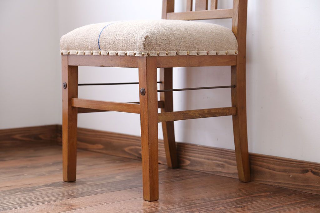 アンティーク家具　和製アンティーク　アンティークリネン座面のシンプルでナチュラルなダイニングチェア(1)