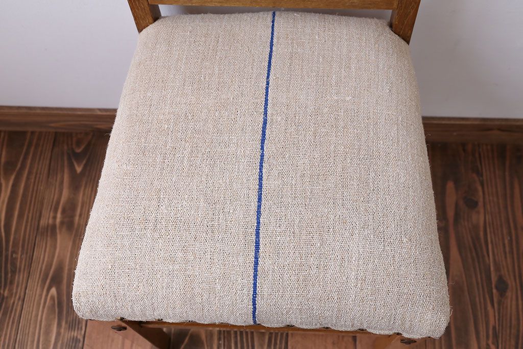 アンティーク家具　和製アンティーク　アンティークリネン座面のシンプルでナチュラルなダイニングチェア(1)