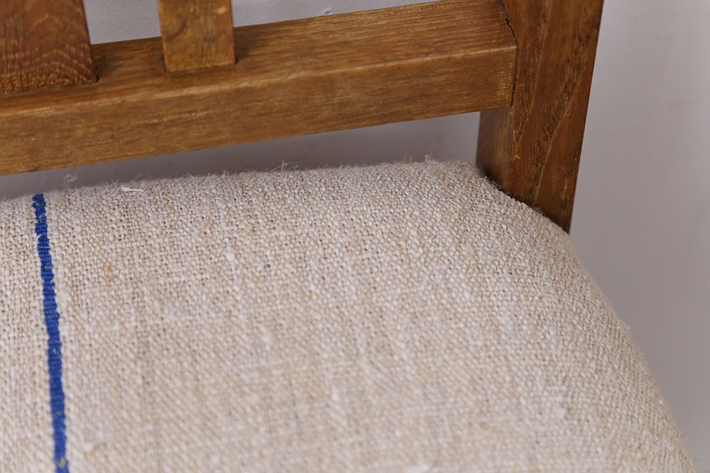 アンティーク家具　和製アンティーク　アンティークリネン座面のシンプルでナチュラルなダイニングチェア(1)