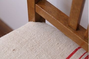アンティーク家具　和製アンティーク　アンティークリネン座面のシンプルでナチュラルなダイニングチェア(2)