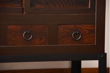 アンティーク家具　古民具・骨董　鉄脚付きアンティーク三尺水屋箪笥