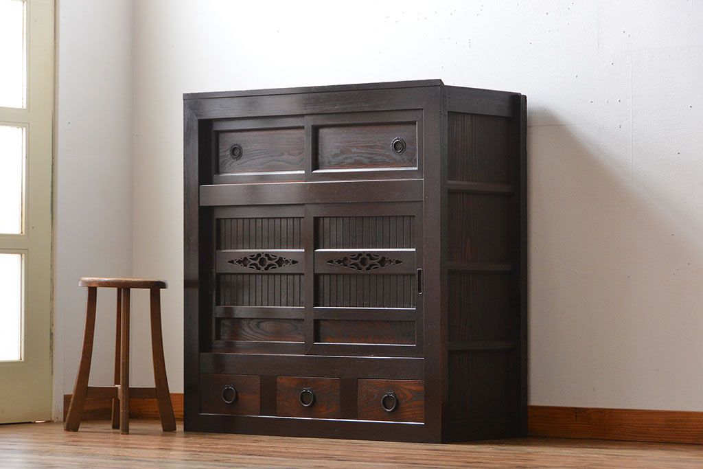 アンティーク家具　古民具・骨董　鉄脚付きアンティーク三尺水屋箪笥