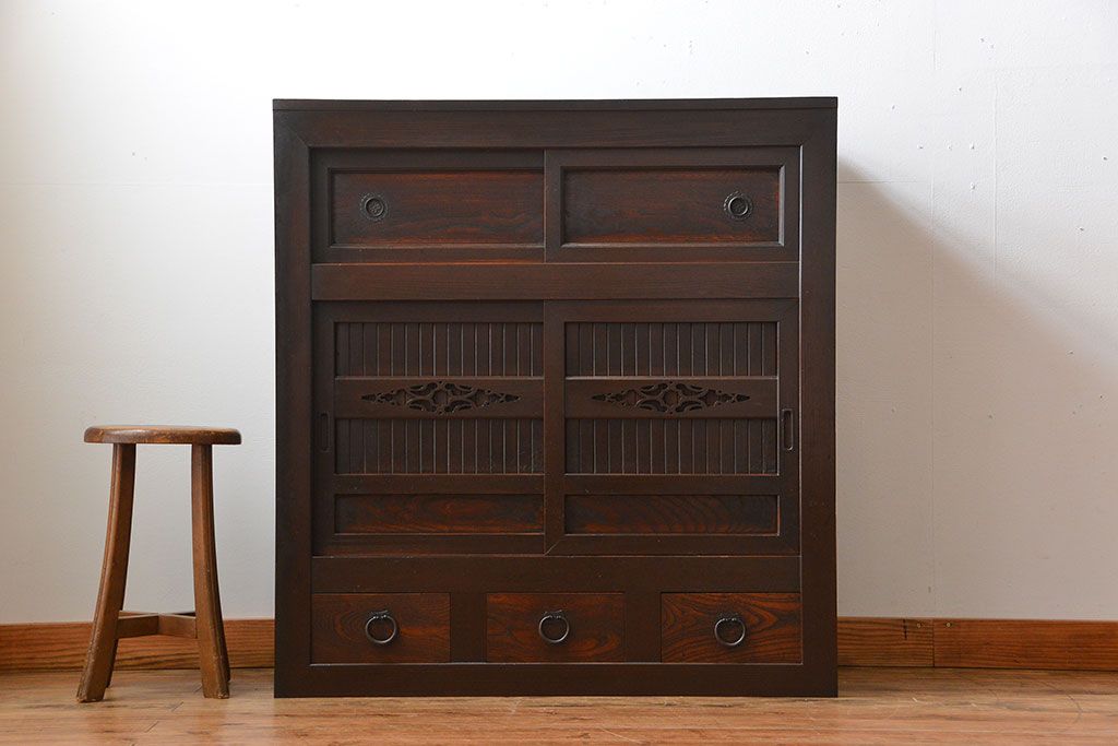 アンティーク家具　古民具・骨董　鉄脚付きアンティーク三尺水屋箪笥