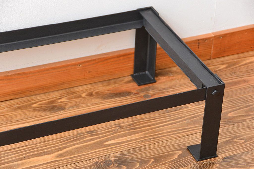 アンティーク家具　古民具・骨董　鉄脚付きアンティーク三尺水屋箪笥