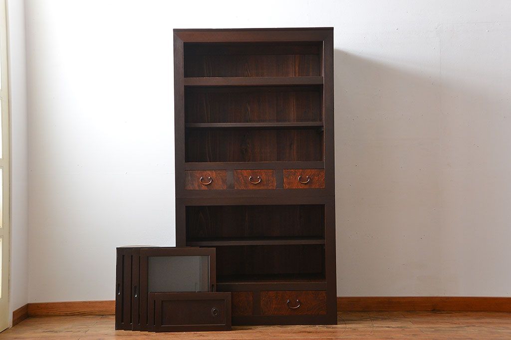 アンティーク家具　古民具・骨董　ガラス引き戸付き!シンプルなアンティーク水屋箪笥