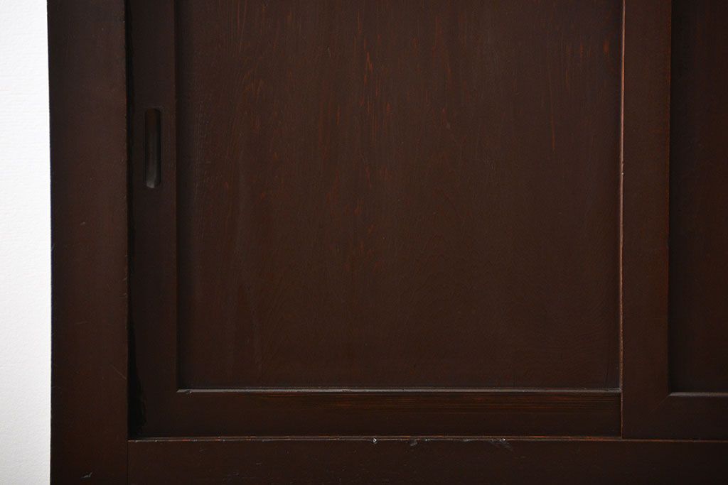 アンティーク家具　古民具・骨董　ガラス引き戸付き!シンプルなアンティーク水屋箪笥