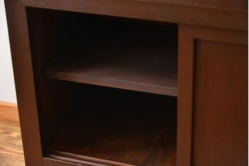 アンティーク家具　古民具・骨董　ガラス引き戸付き!シンプルなアンティーク水屋箪笥