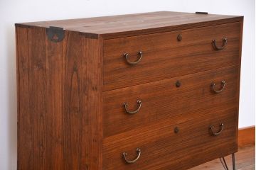 アンティーク家具　和製アンティーク　鉄脚付き古い桐箪笥ローボード(1)