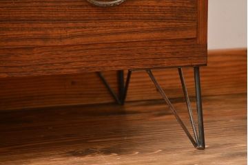 アンティーク家具　和製アンティーク　鉄脚付き古い桐箪笥ローボード(1)