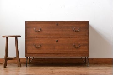 アンティーク家具　和製アンティーク　鉄脚付き古い桐箪笥ローボード(2)