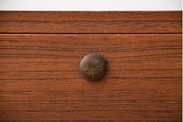 アンティーク家具　和製アンティーク　鉄脚付き古い桐箪笥ローボード(2)