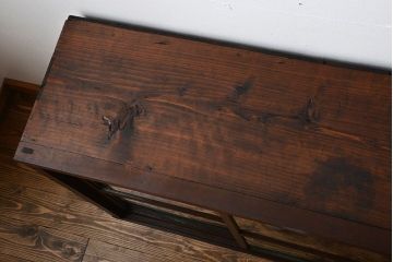 アンティーク家具　和製アンティーク　4枚引き戸付き!古い木製のガラス引き戸収納棚