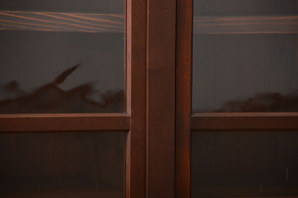 アンティーク家具　和製アンティーク　4枚引き戸付き!古い木製のガラス引き戸収納棚