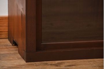 アンティーク家具　和製アンティーク　4枚引き戸付き!古い木製のガラス引き戸収納棚