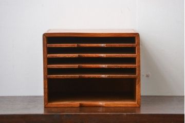 アンティーク家具　和製アンティーク　古い欅材の小さな書類ケース(1)