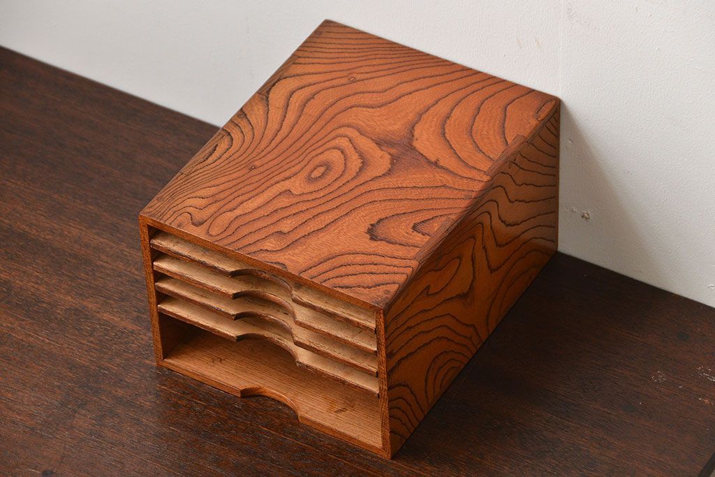 アンティーク家具　和製アンティーク　古い欅材の小さな書類ケース(2)